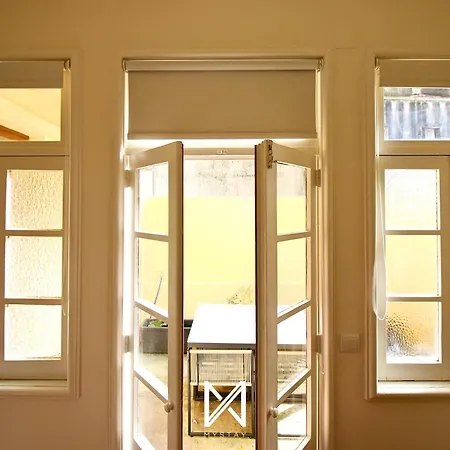 Apartamento Mystay - The Poet - Fernando Pessoa *