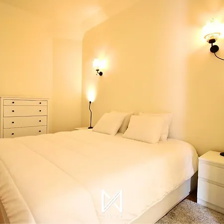 Apartment Mystay - The Poet - Fernando Pessoa *