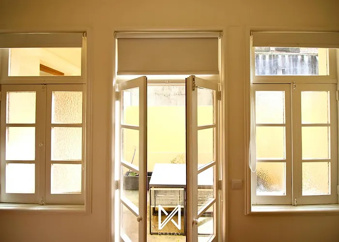 Apartment Mystay - The Poet - Fernando Pessoa *