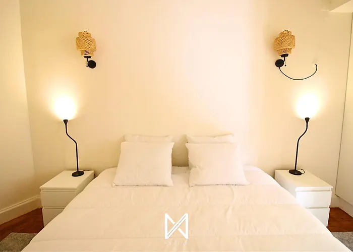 Mystay - The Poet - Fernando Pessoa アパート ポルト