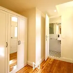 Mystay - The Poet - Fernando Pessoa Apartment Porto